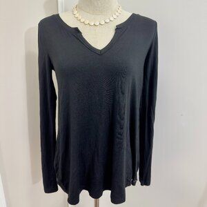 HOLLISTER LADY'S BLACK LONG SLEEE BLOUSE （S)